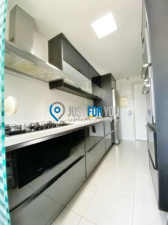3-bedroom duplex with 4 bathrooms and 189 m² — photo 34