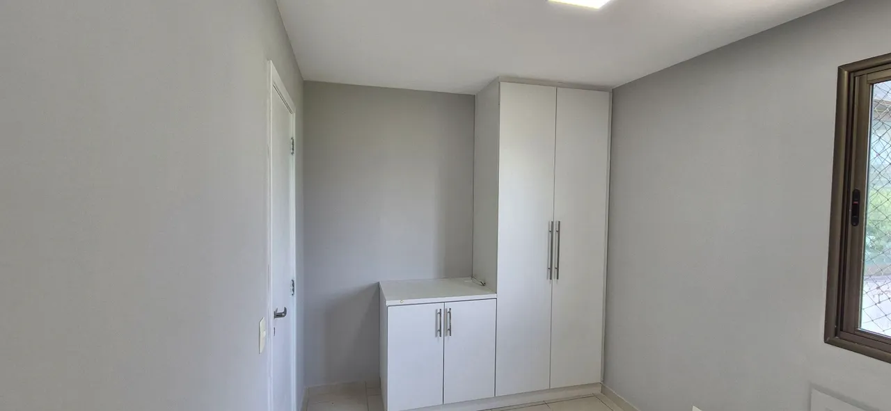Park view in a 3-bedroom apartment, 91 m² — photo 4