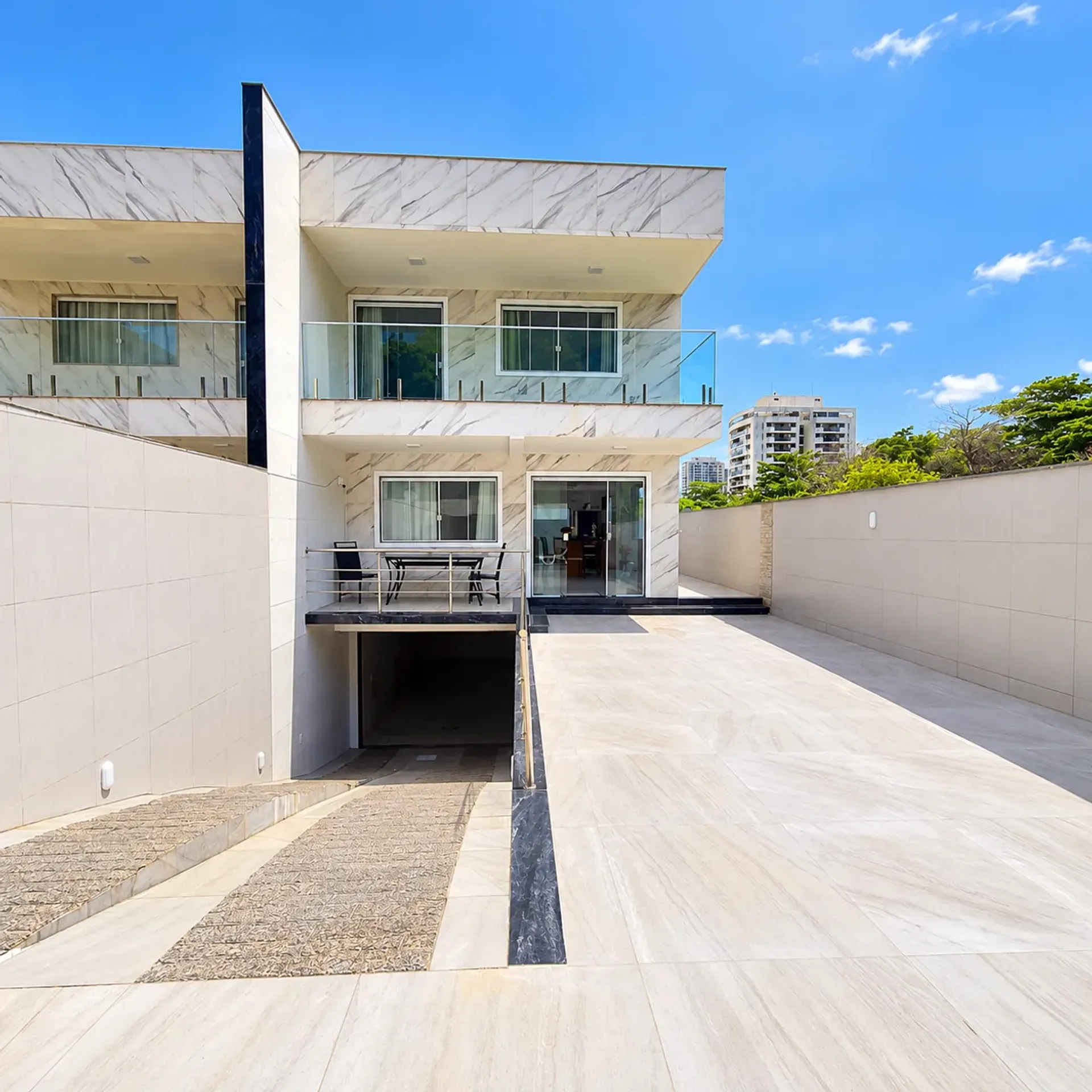 Casa de 4 dormitorios con balcón gourmet en Rio de Janeiro