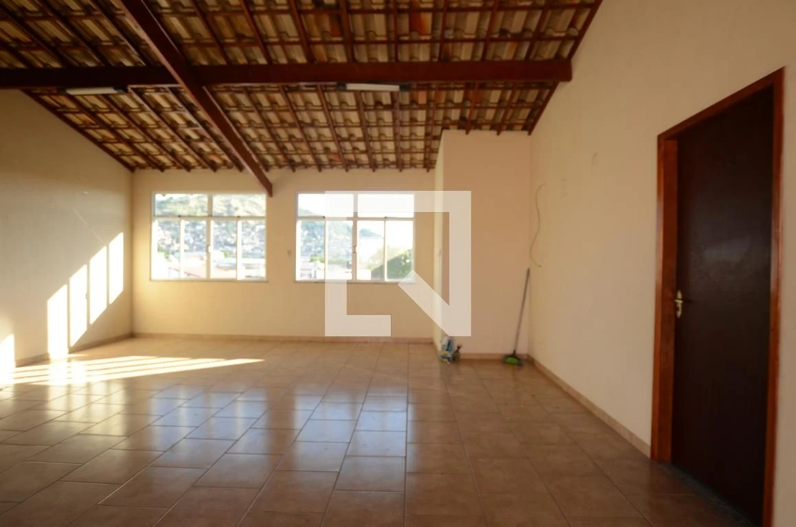 Casa sem mobília com 5 quartos e 5 banheiros — photo 38