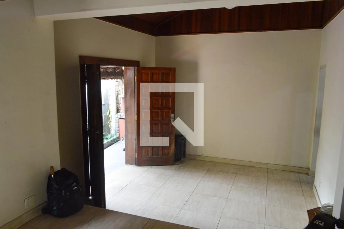 Casa com 3 quartos e quintal, aceita animais de estimação — photo 17