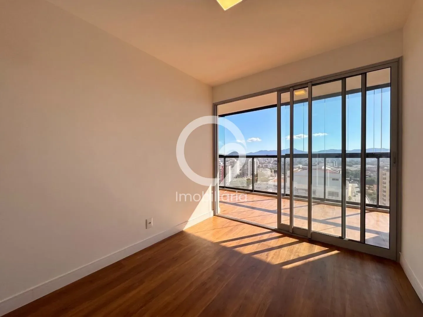 Apartamento, 119 m², com janelas do piso ao teto — photo 11