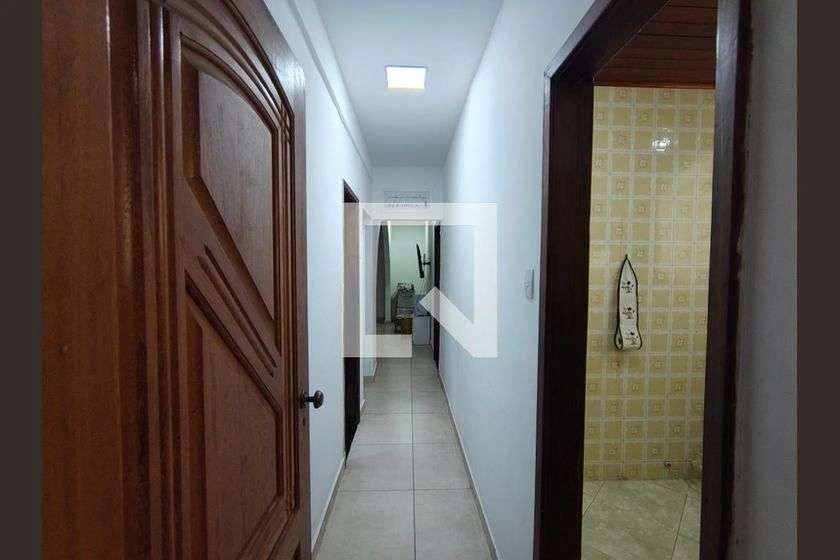 Furnished house with 5 bedrooms and 631 m² — photo 22