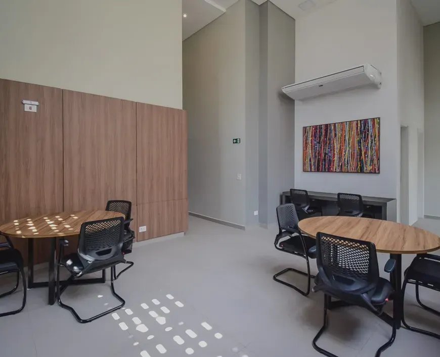 Меблированная квартира с кухней открытой планировки 34 м² — photo 33