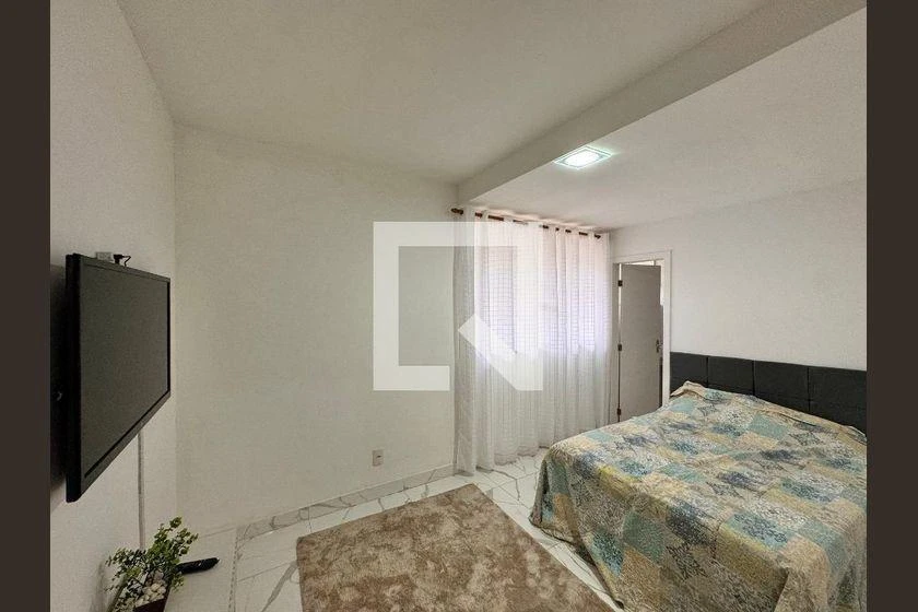 Casa em condomínio com 6 quartos e 6 banheiros — photo 17
