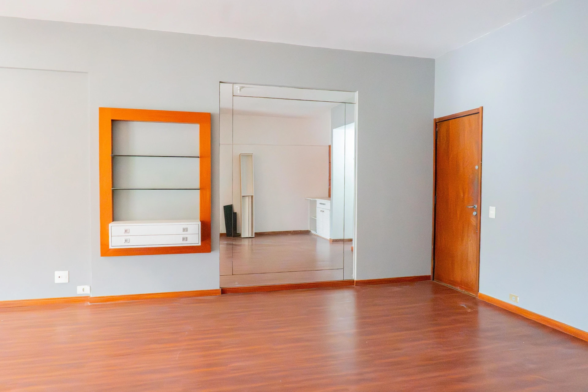 4-bedroom apartment with a mountain view in Rio de Janeiro — photo 29