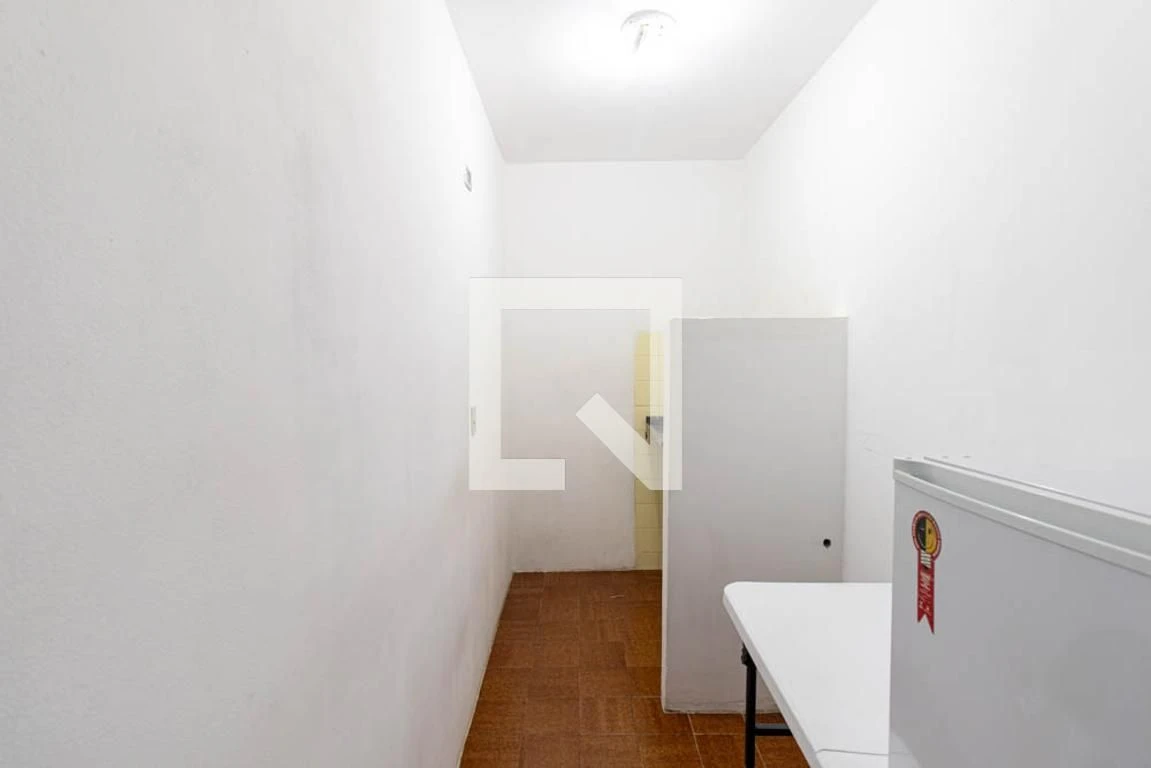 Apartment, 90 m², with wood or laminate floors — photo 2