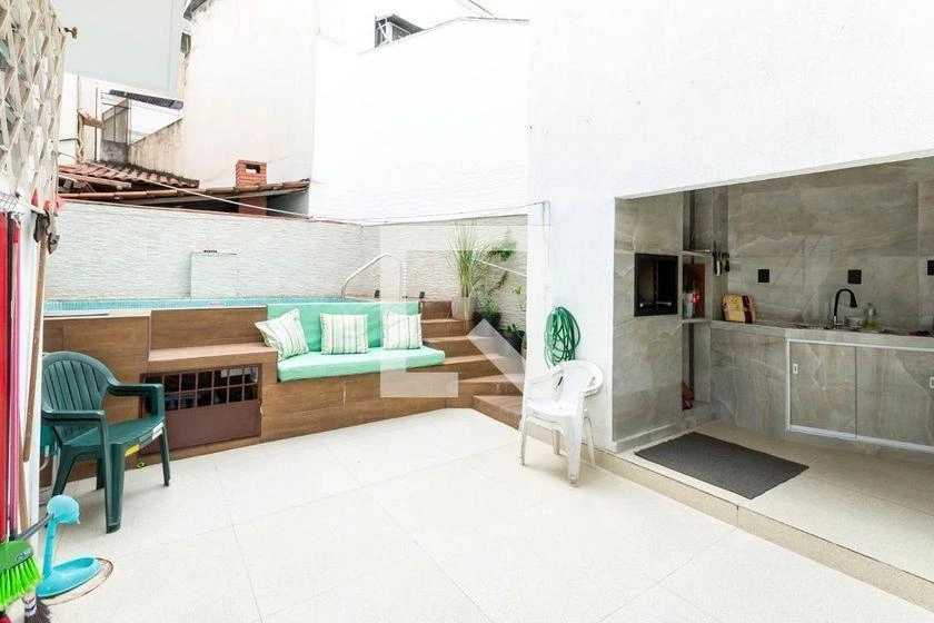 Casa para alugar com 4 quartos e 230 m², 3 banheiros — photo 48