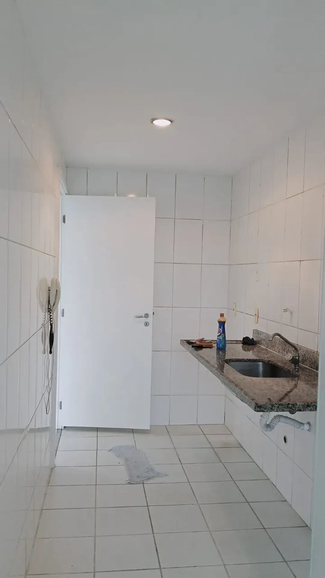 Балкон з грилем та 2 спальні: квартира 60 м² — photo 16