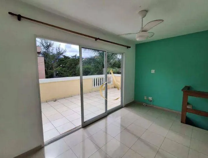 Casa com 3 quartos e varanda em bom estado — photo 6