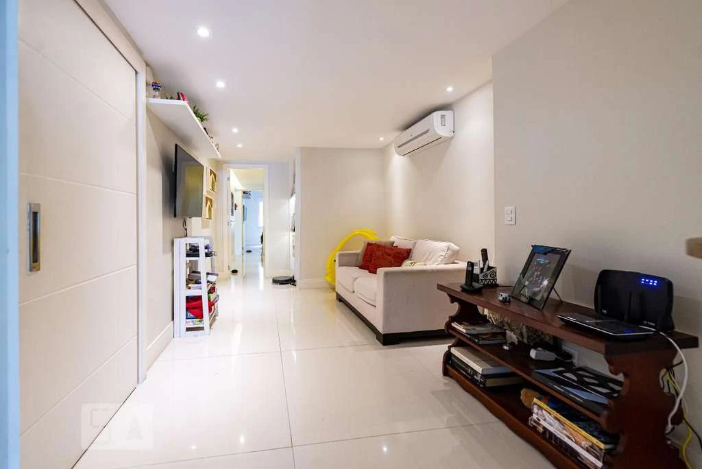 Rental apartment with 4 bedrooms and 200 m² — photo 16