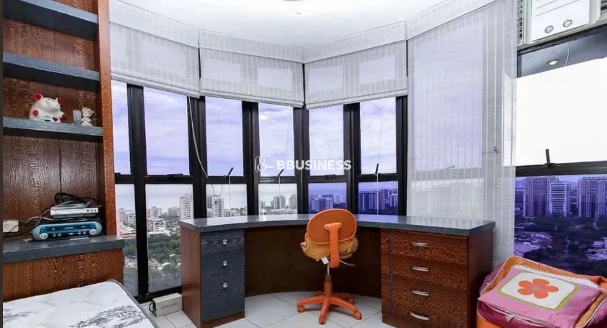 Duplex penthouse with 3 en-suite bedrooms and 200 m² — photo 4