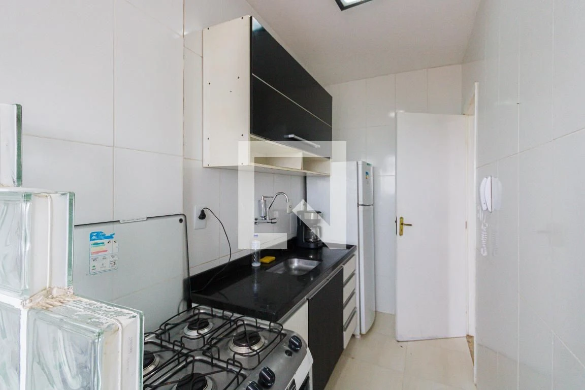Furnished apartment with 2 bedrooms and a balcony — photo 28