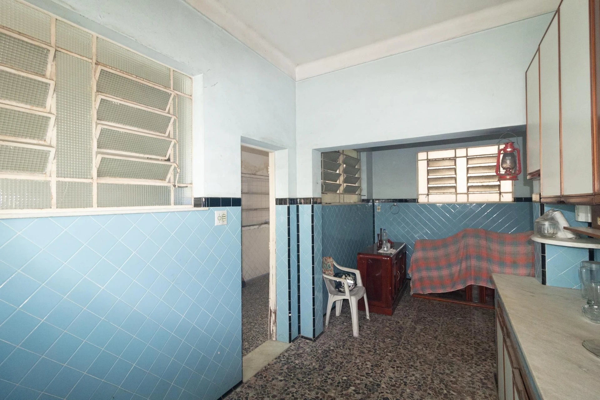 6 quartos e jardim: casa de 263 m² — photo 18