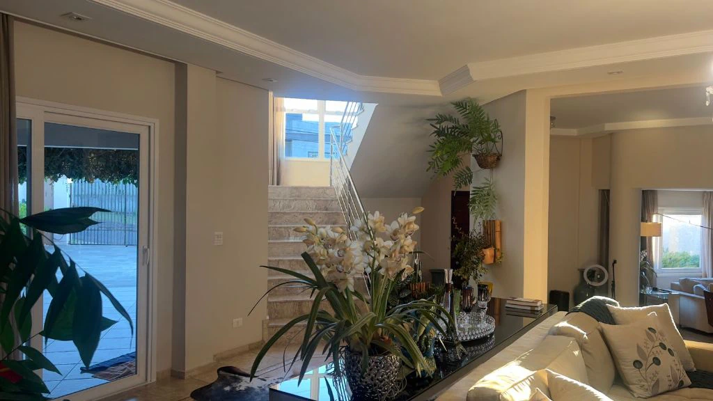Casa com 880 m², 6 quartos e área de churrasqueira privativa — photo 4