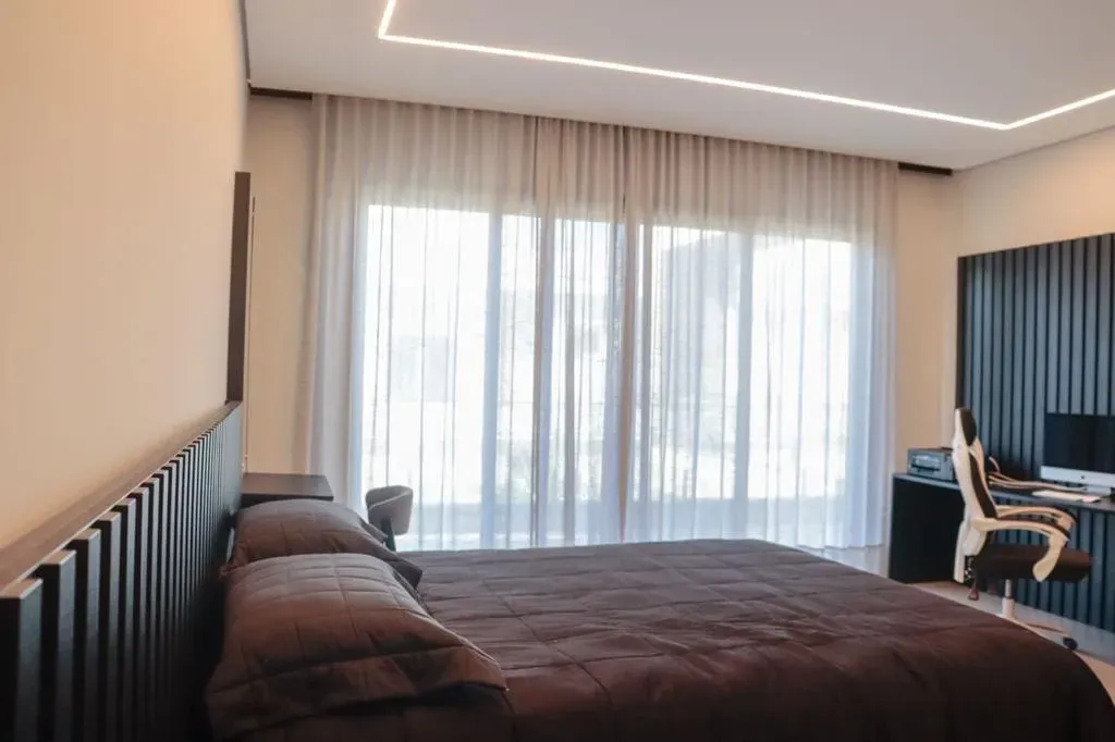 Casa amueblada con 5 suites y cocina compacta — photo 9