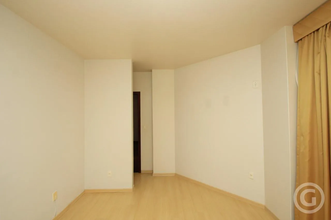 206 m² apartment with 4 bedrooms and 2 en-suites — photo 14