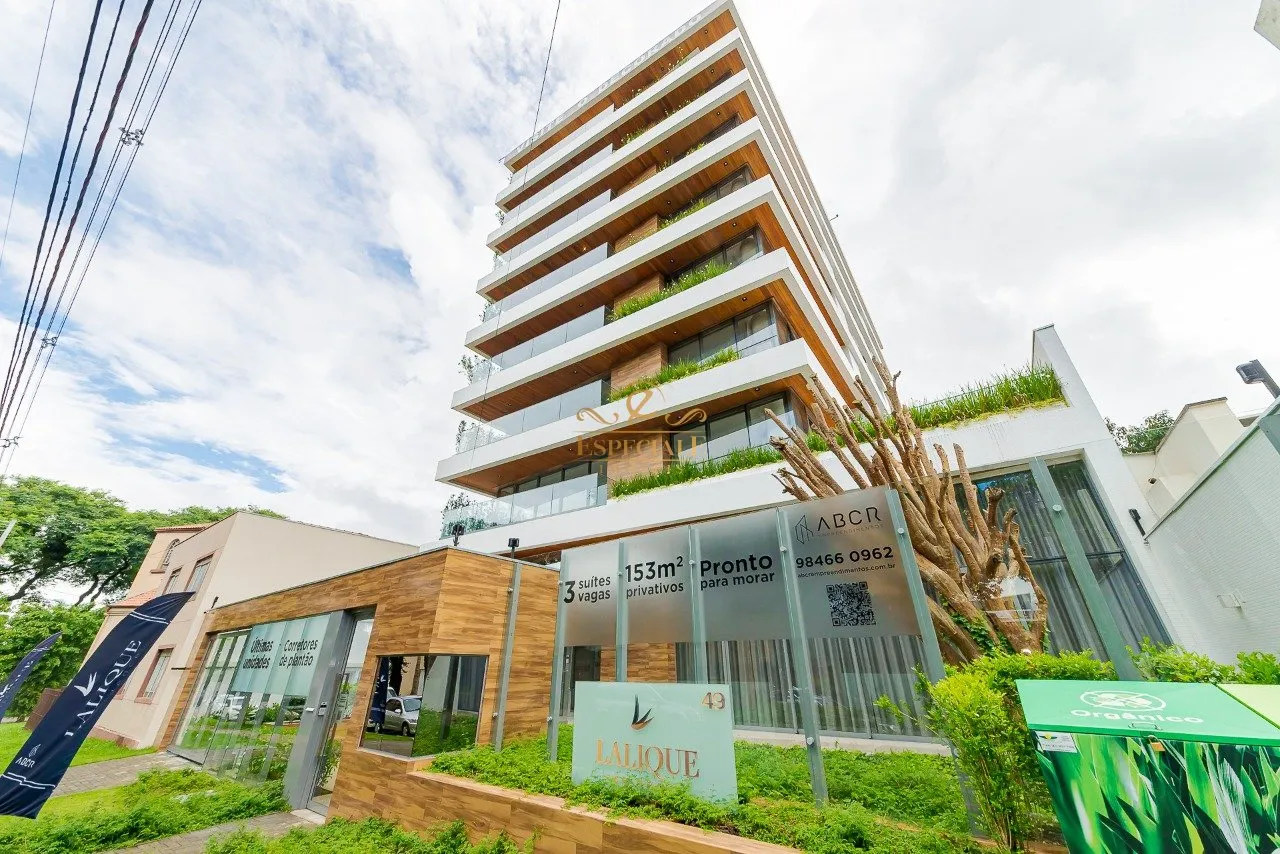 Furnished 186 m² apartment with 3 en-suite bedrooms — photo 44