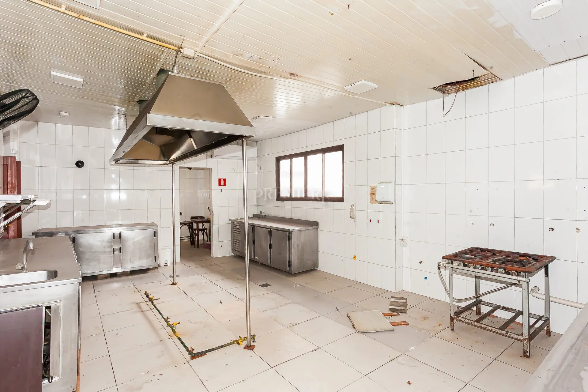 5-bedroom house, 452 m²