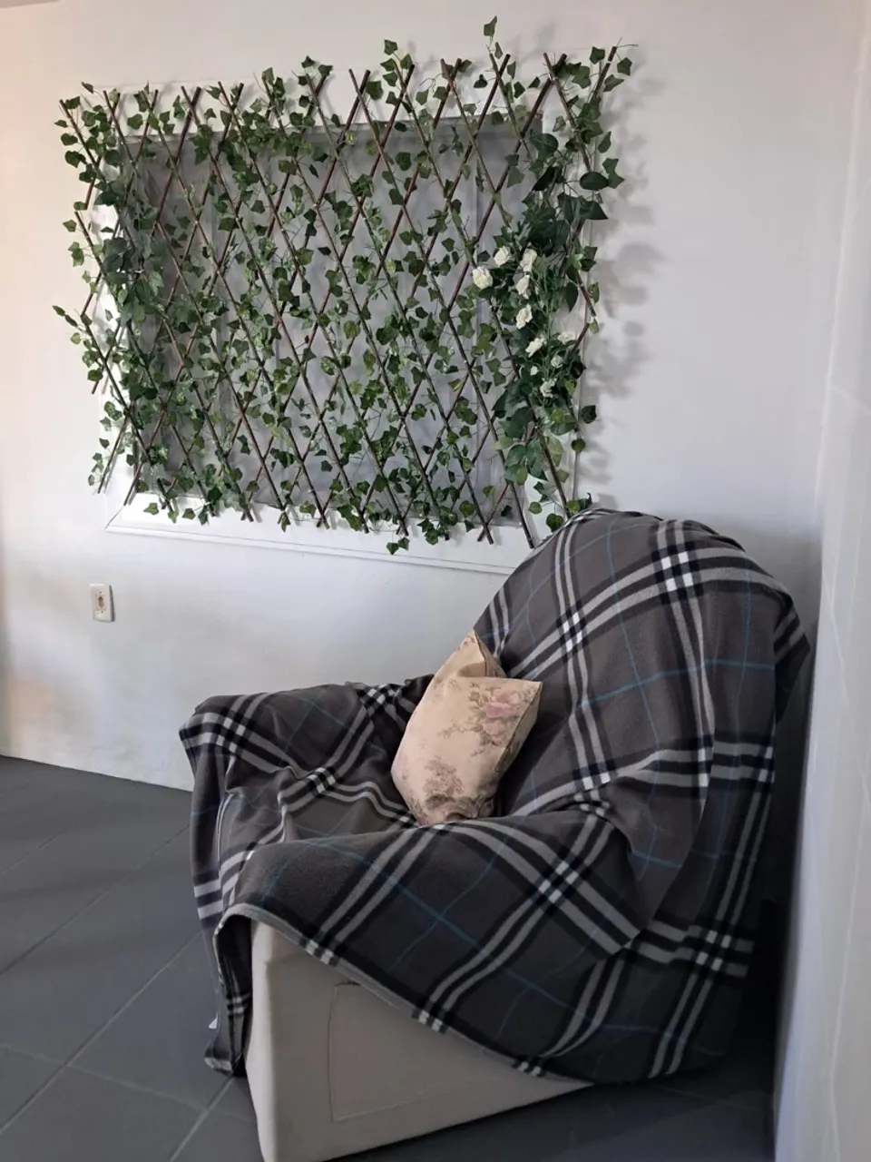 Furnished studio, 35 m², with a water view — photo 10