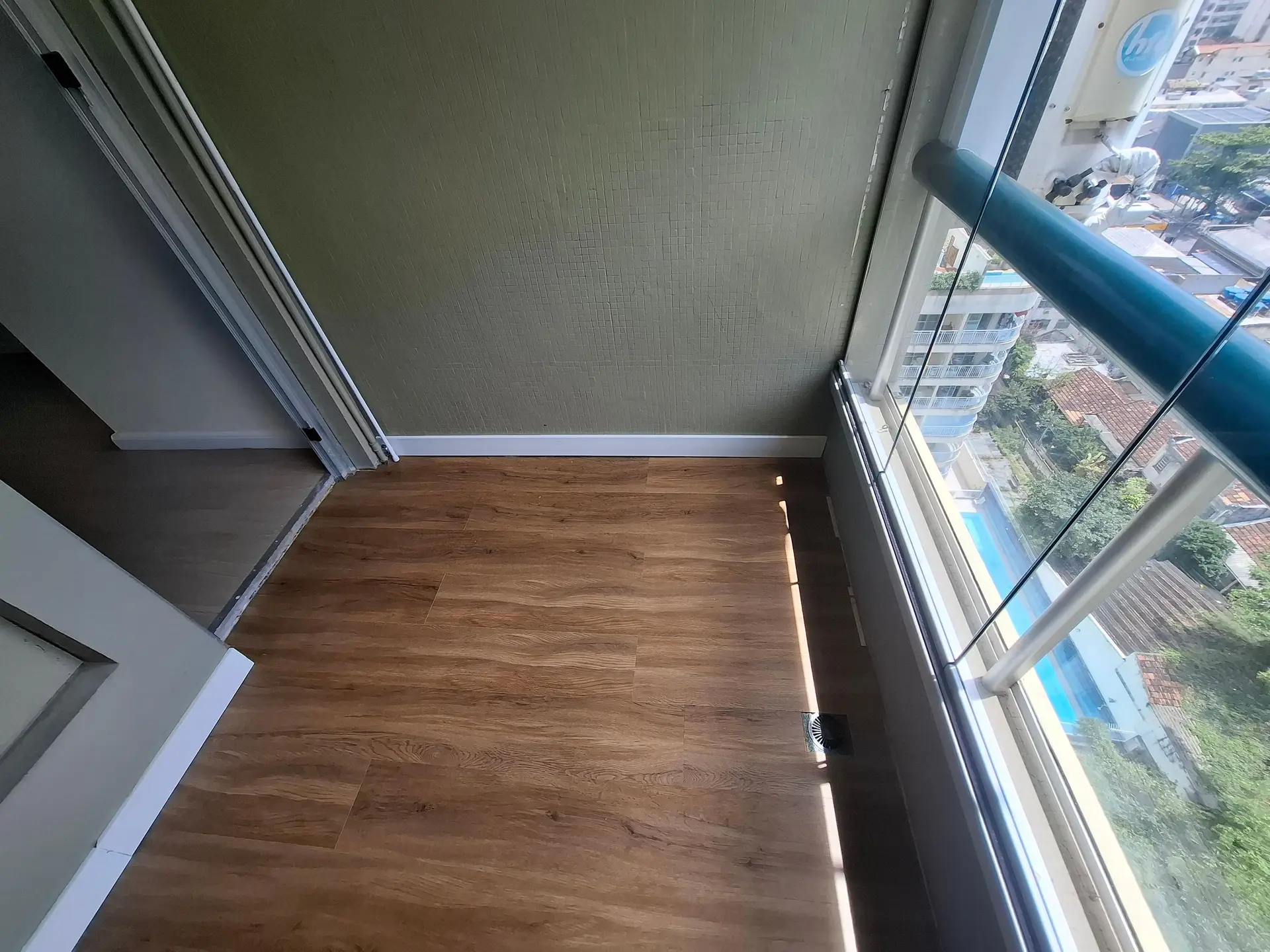 2 quartos e janelas do piso ao teto: apartamento de 75 m² — photo 9