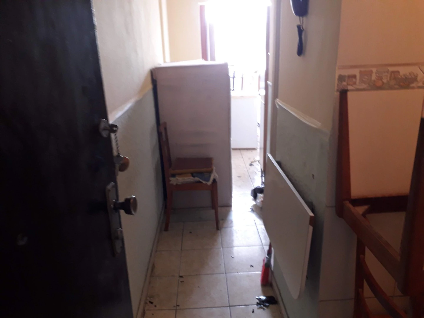 Apartamento sem mobília com 1 quarto e chuveiro elétrico — photo 9