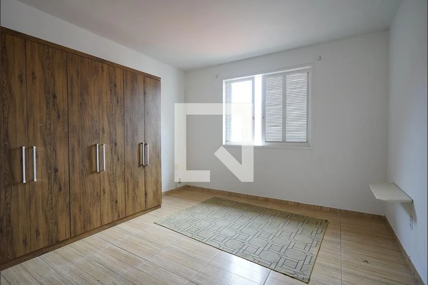 House with 7 bedrooms and 3 en-suite bathrooms — photo 11