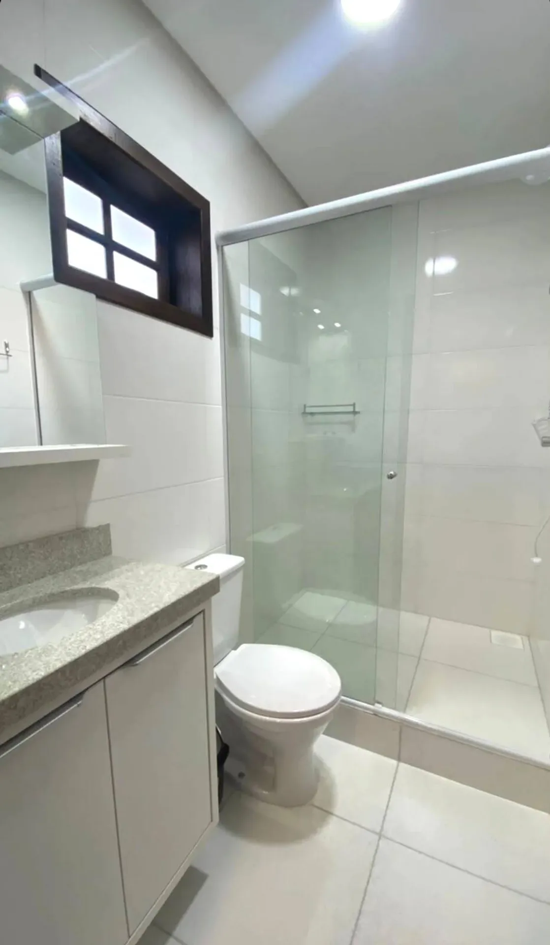 Furnished studio in a building with a pool — photo 8