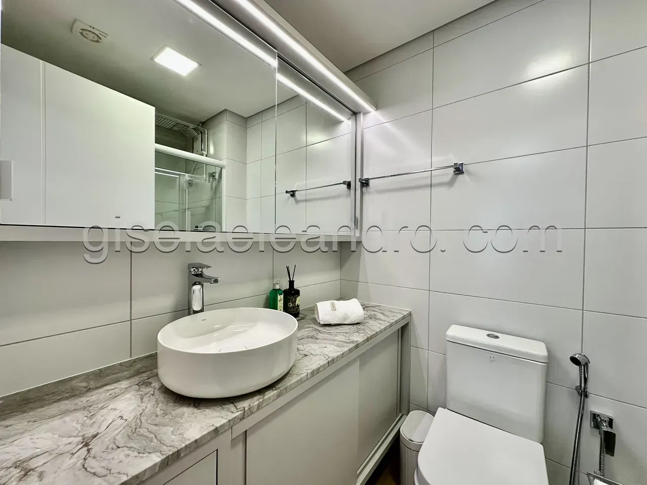 Furnished apartment with 2 bedrooms and 3 bathrooms and 2 parking — photo 10