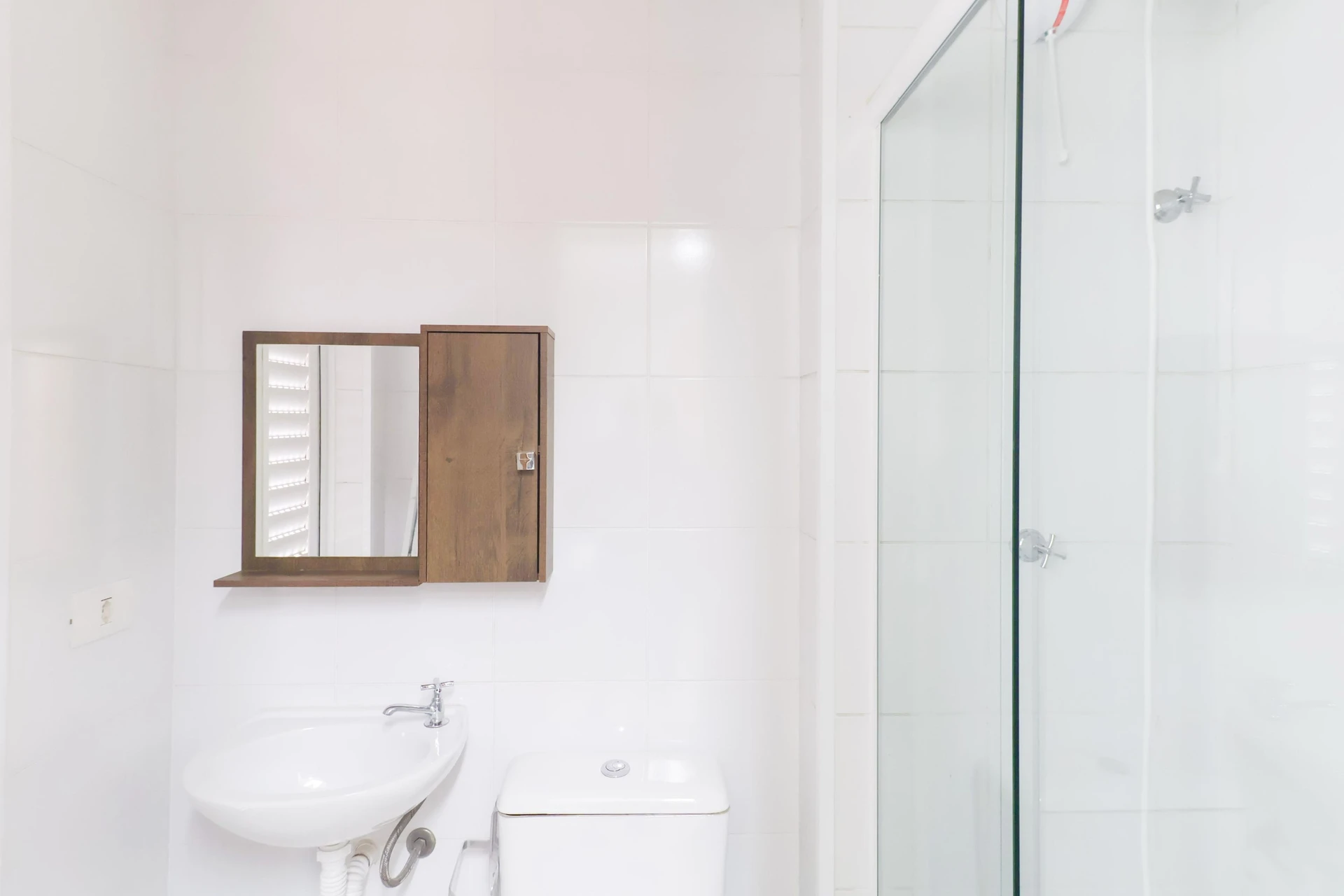 Furnished apartment, 266 m², with a bathtub — photo 54