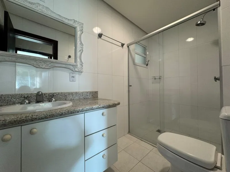 Furnished apartment, 124 m², with floor-to-ceiling windows — photo 43
