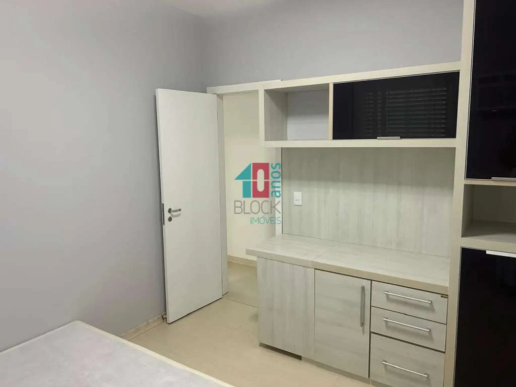 Furnished 125 m² apartment with 3 bedrooms and suite — photo 7