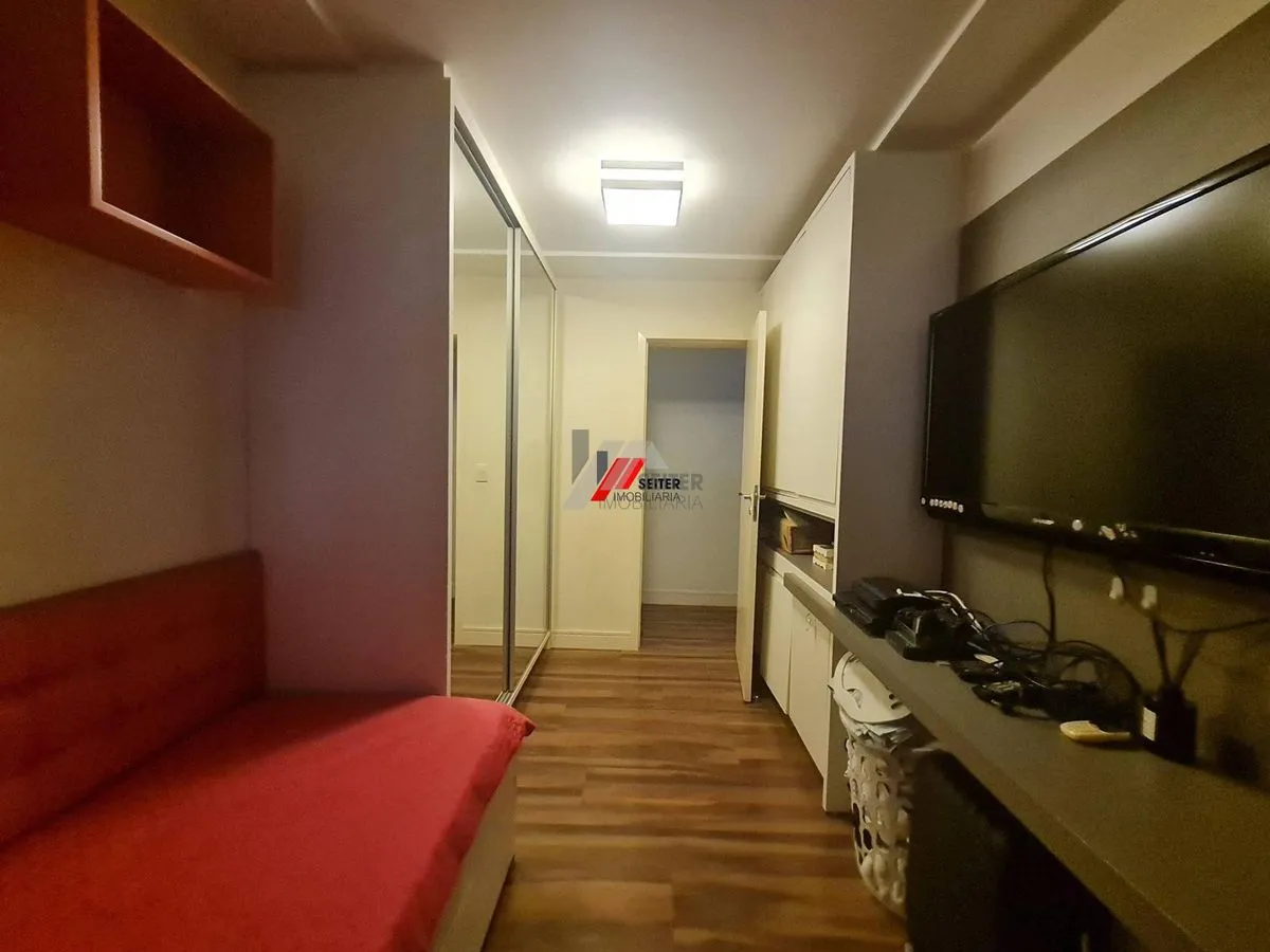 Меблированная квартира 212 м² с застекленным балконом — photo 29