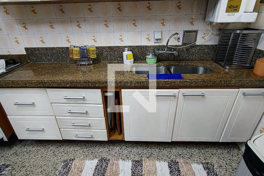 Casa de 420 m² com 4 quartos, 3 vagas e quintal — photo 21