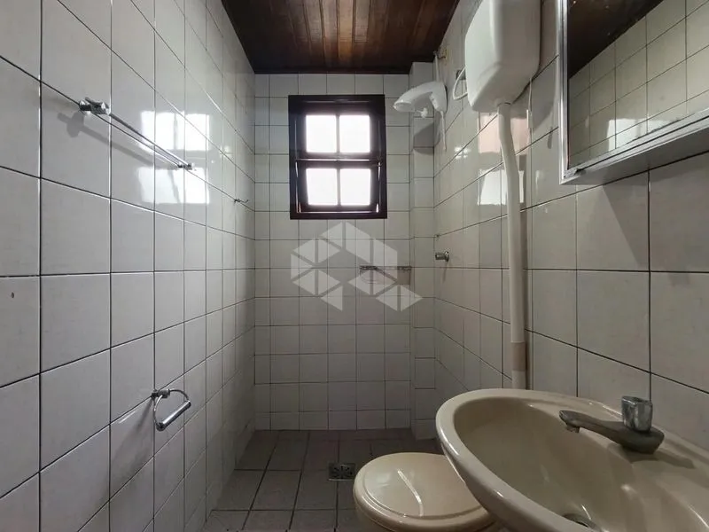 3-bedroom house with a garden — photo 9