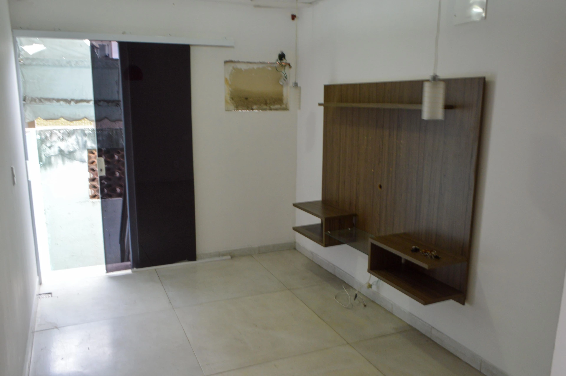 House, 60 m², with a glass-enclosed balcony — photo 11