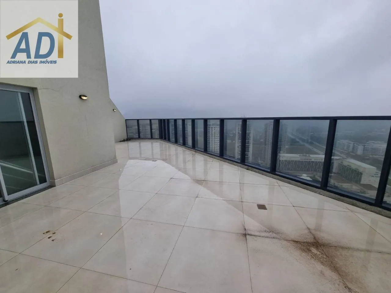 Furnished duplex penthouse with 2 bedrooms and 172 m² — photo 24