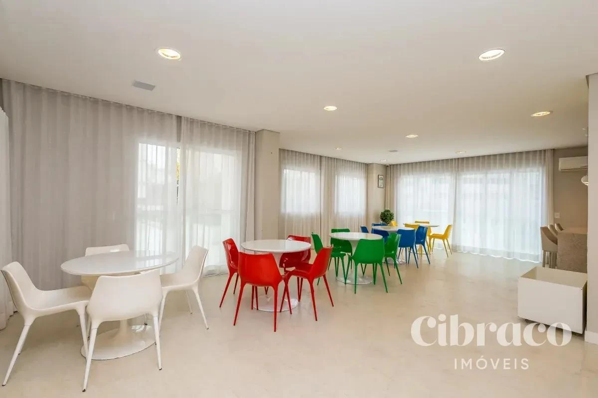 2-bedroom apartment with a grill on the balcony — photo 38