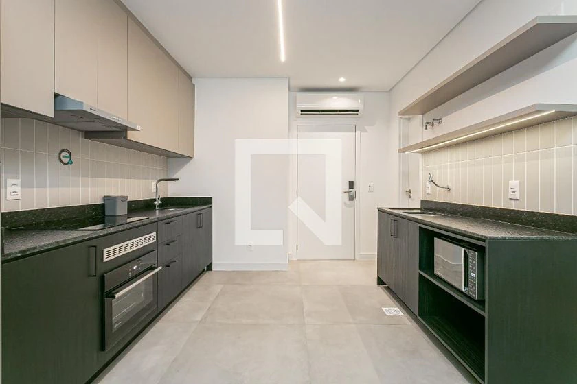 One-bedroom apartment with a mountain view in Florianópolis — photo 19