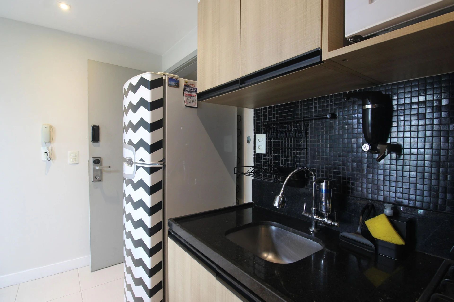 Furnished studio with 1 bedroom and balcony — photo 21