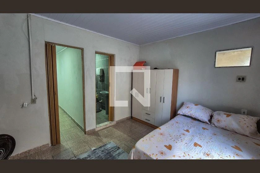 2-bedroom house with a garden — photo 11