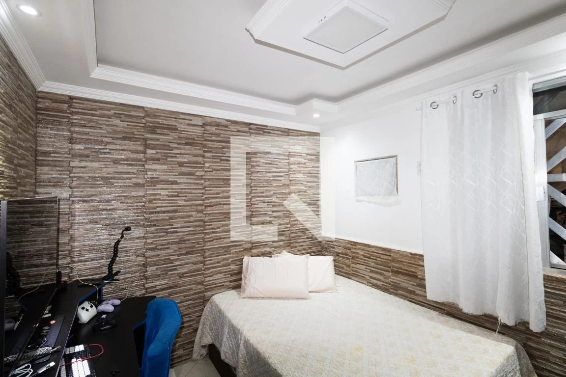 Furnished studio with 1 bedroom and 2 bathrooms — photo 5