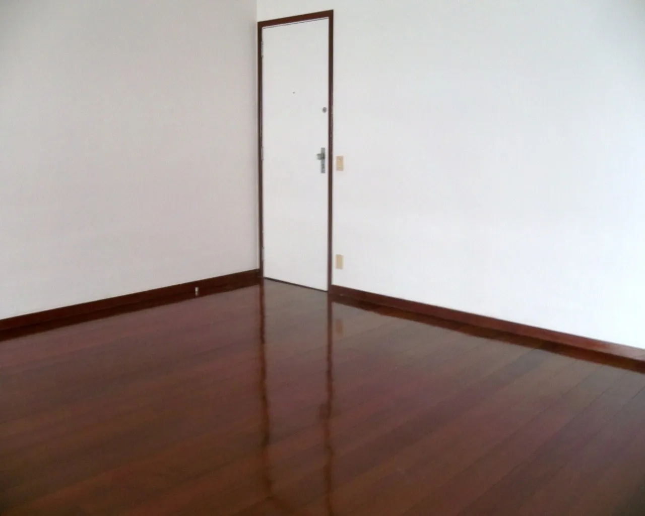 Apartamento sem mobília com 4 quartos e 3 banheiros — photo 11