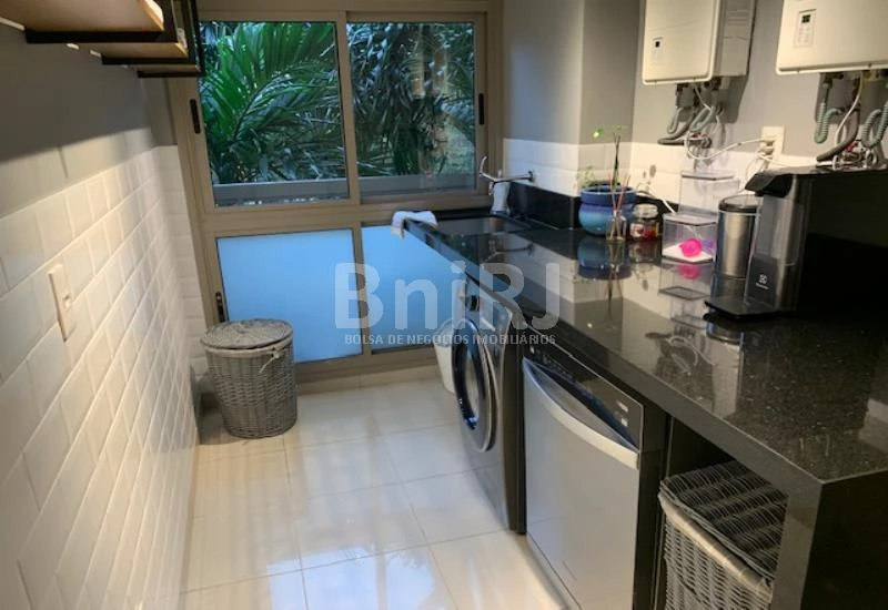 Apartamento mobiliado de 260 m² com 4 dormitórios e churrasqueira — photo 5