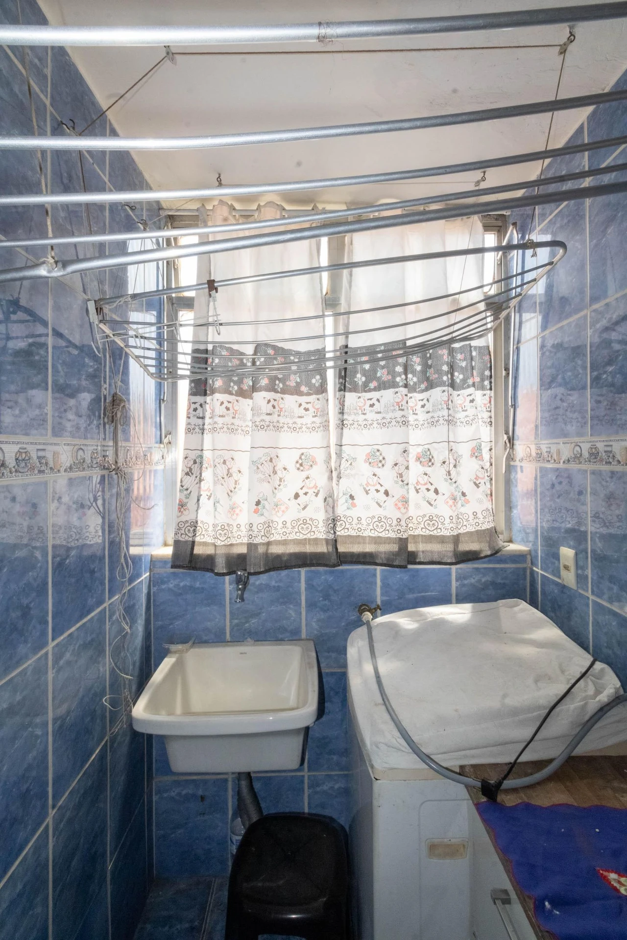 Furnished apartment, 90 m², with a washing machine — photo 30