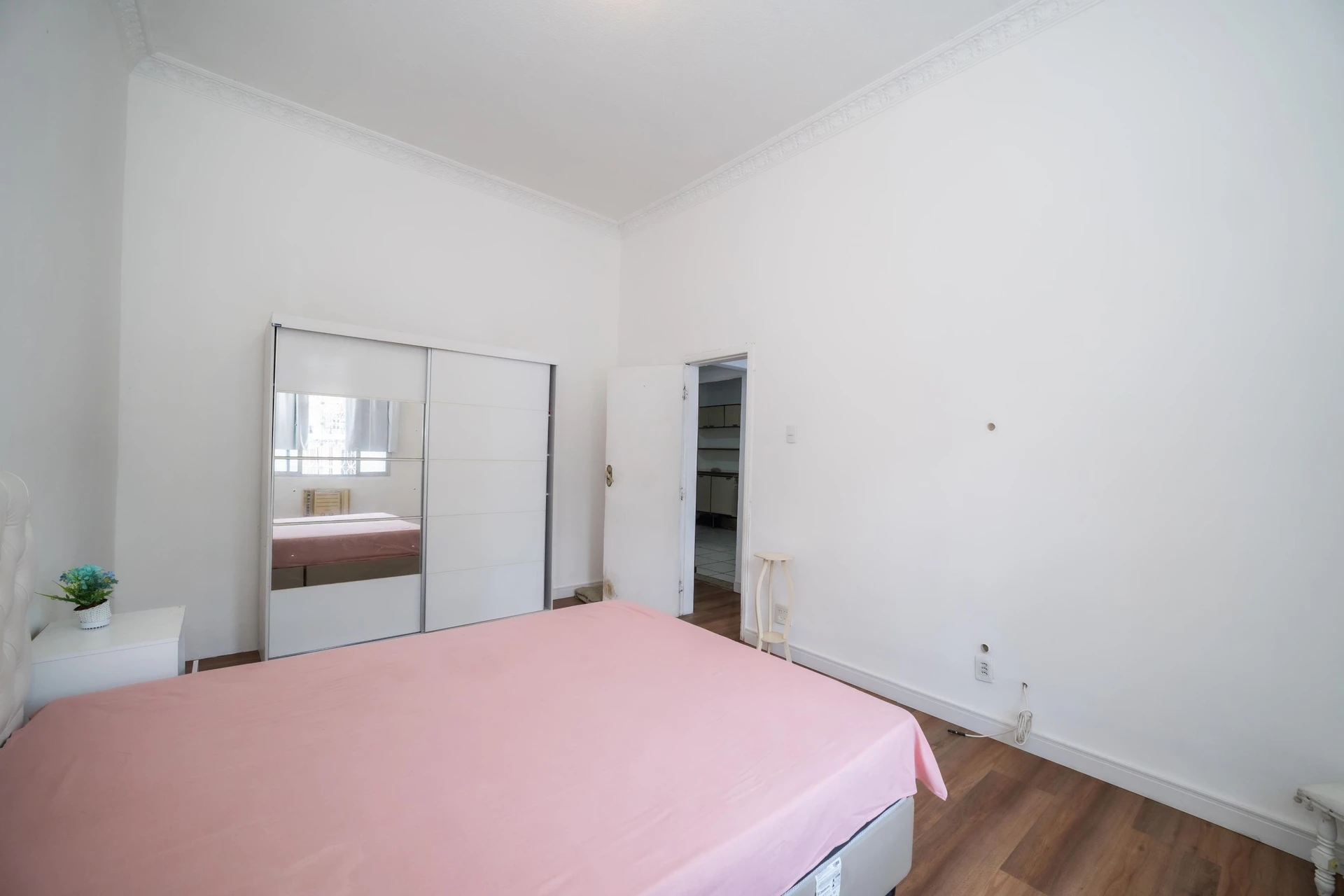 Apartamento mobiliado de 2 quartos com máquina de lavar — photo 29