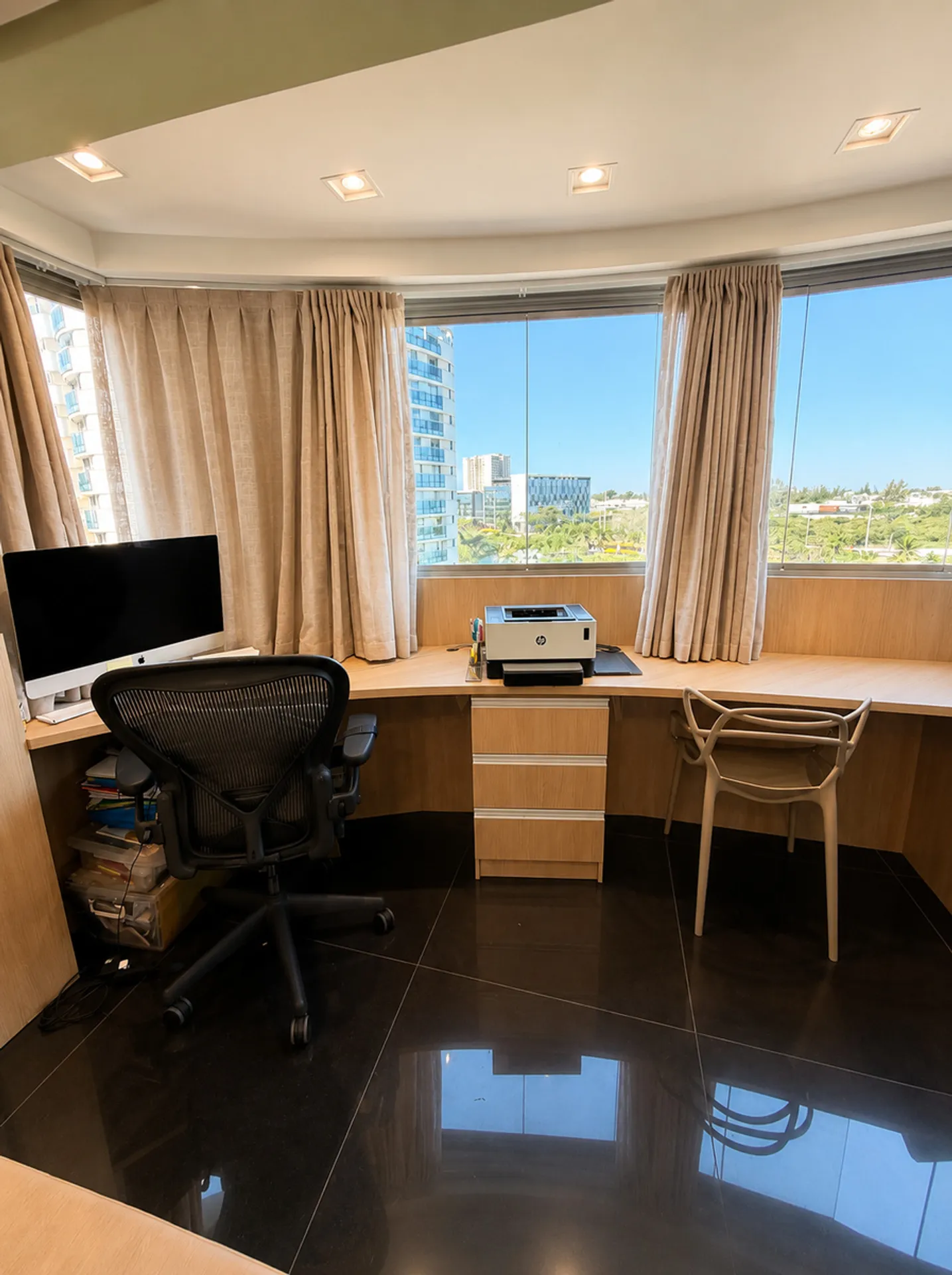 4-bedroom apartment with 4 en-suite bathrooms, 233 m² — photo 19