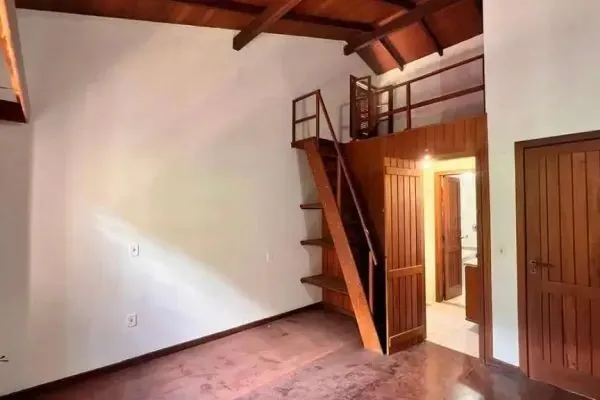 Furnished house with 3 bedrooms and 360 m² — photo 10