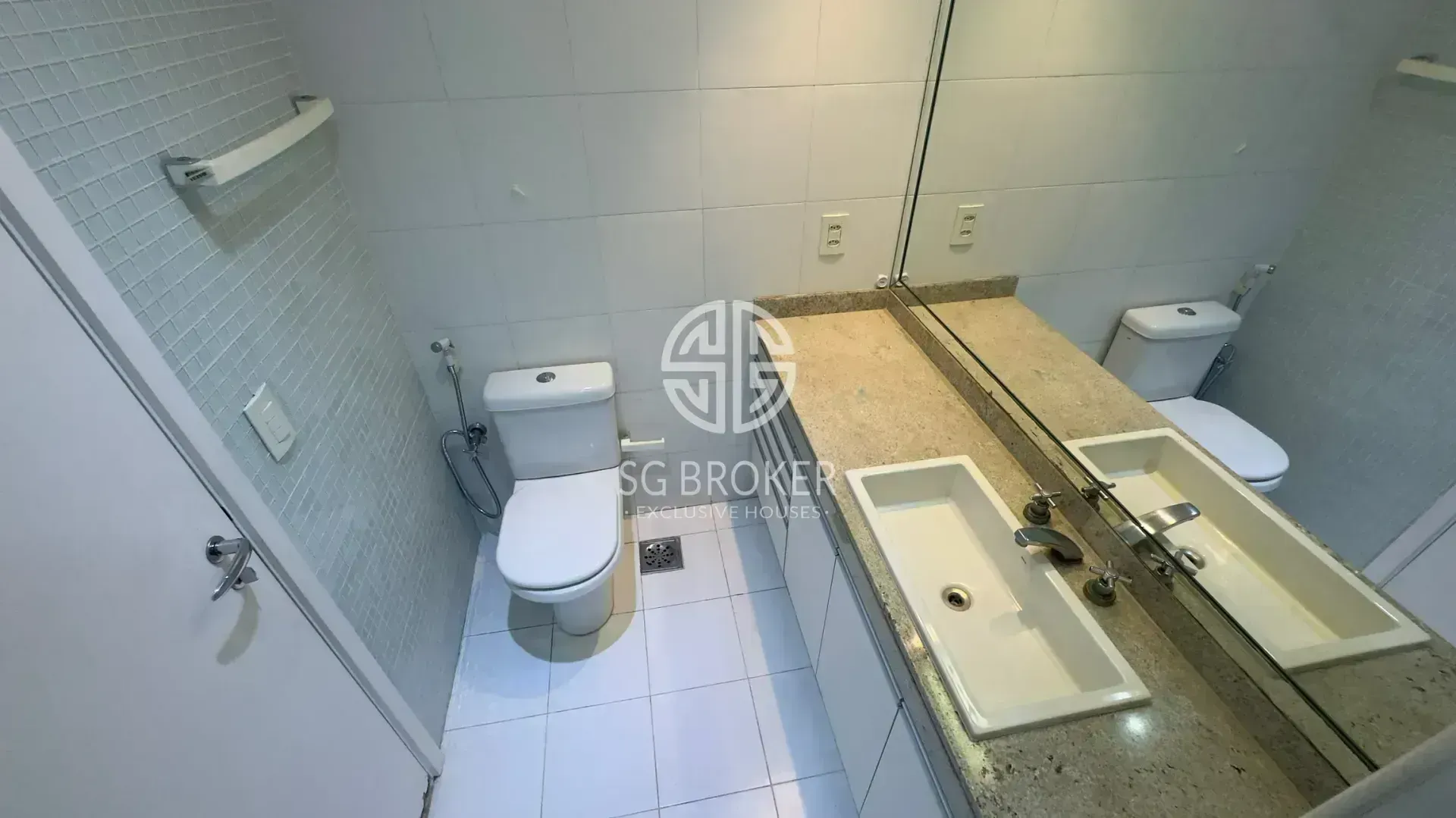 Apartamento com cozinha integrada e 4 dormitórios — photo 43