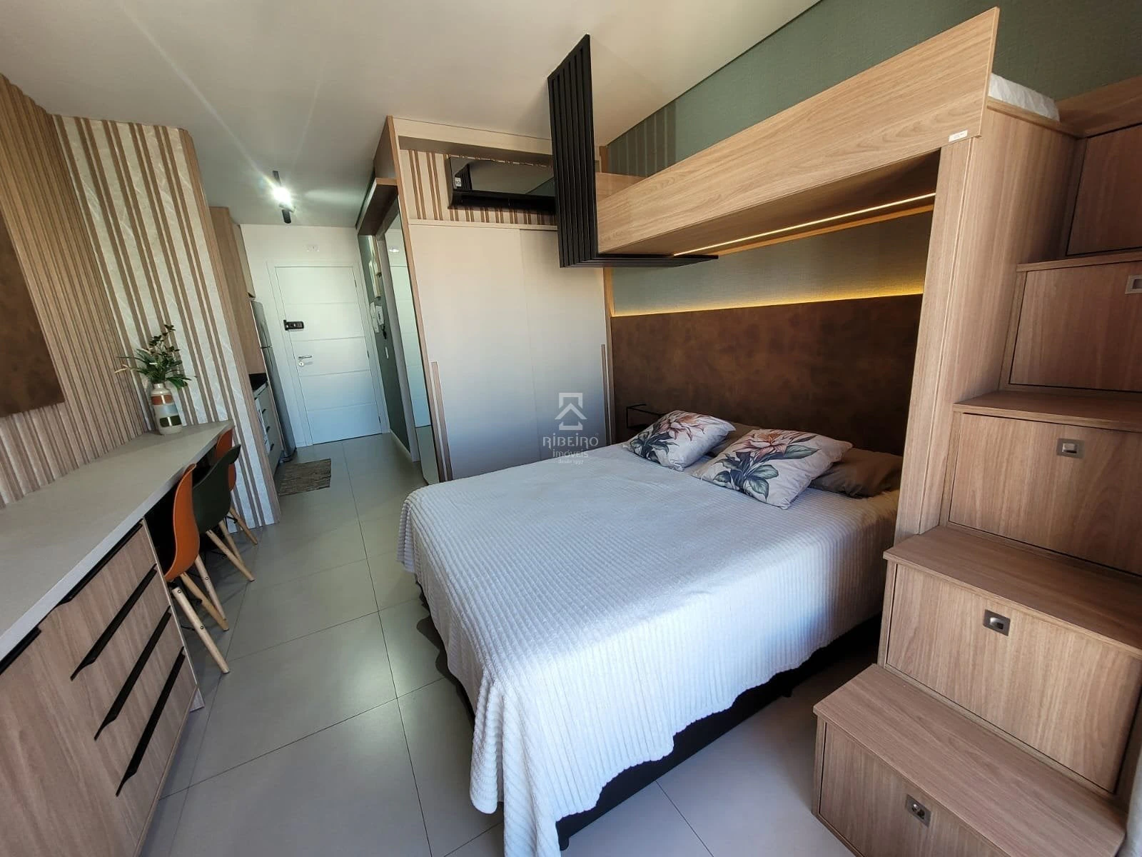 One-bedroom apartment with a home office in Curitiba — photo 22